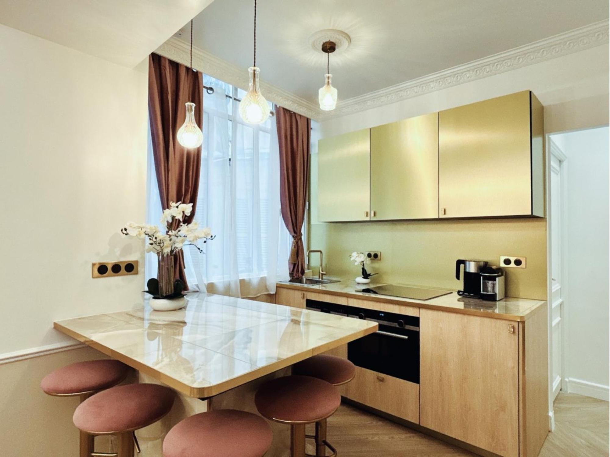 Merveil - Luxury - Marais - Charlot * Paris
